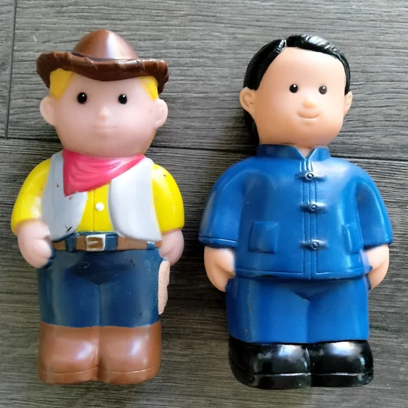 Get Ready Kids Polysmart 5" Play Figures Multicultural Set of 8 Around the World - Picture 5 of 8